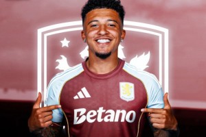 周定洋入围亚冠最佳球员，但因限薪令遭拒，欲重返欧洲或改身份寻求更高薪资。（周定洋入选亚冠最佳候选，受限薪影响谈判受阻，考虑重返欧洲或变更身份以谋更高薪资）