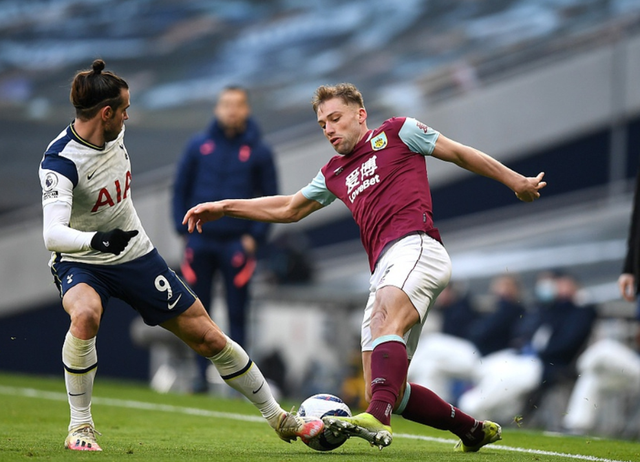 世欧预半场：古特科夫斯基斯破门，塞尔维亚0-1拉脱维亚（世欧预半场战报：古特科夫斯基斯建功，拉脱维亚暂1-0领先塞尔维亚）