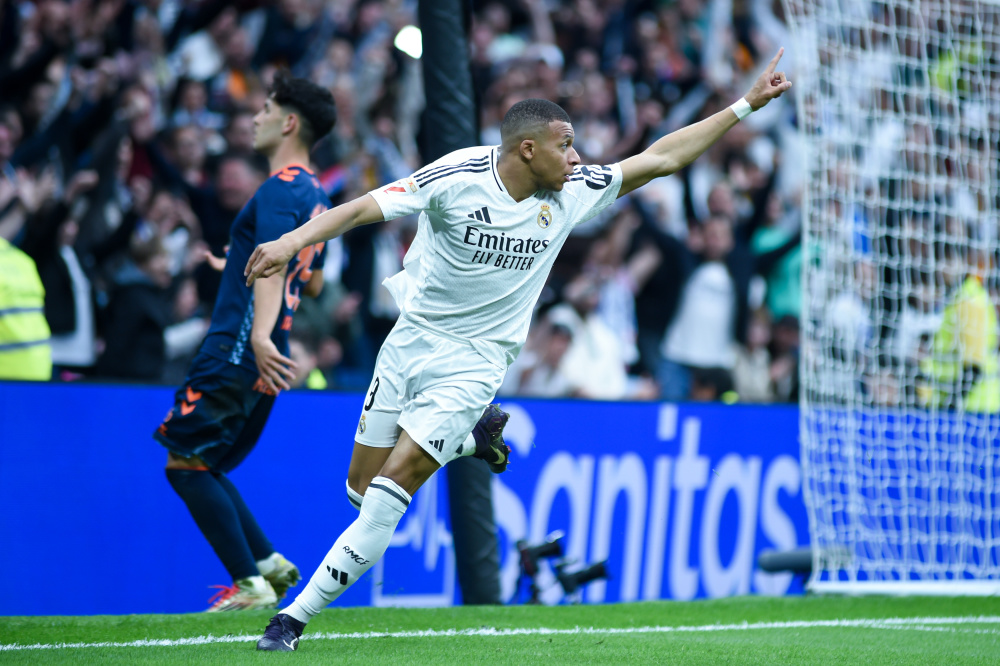 上港亚冠生死战！带蒋光太出征柔佛，是后防救星还是烟雾弹？