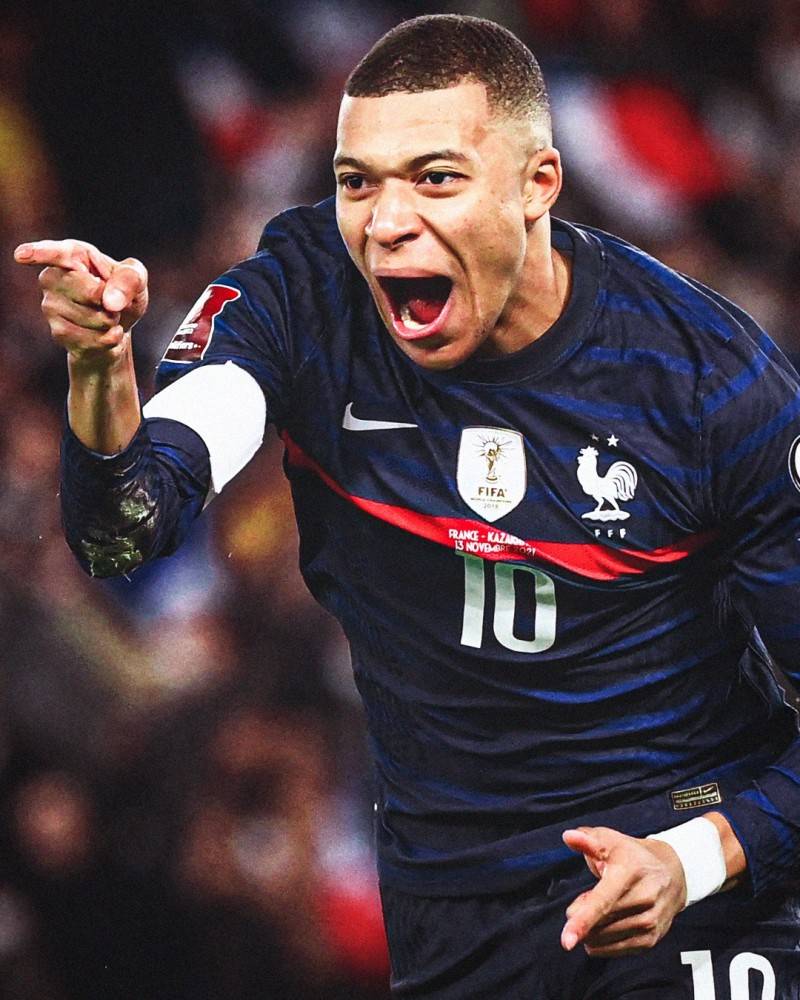 皮克：巴萨是所有冠军的有力竞争者，包括欧冠冠军（皮克：巴萨有实力争夺所有冠军，欧冠也不例外）