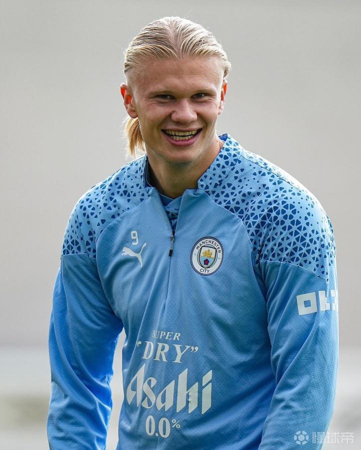 名宿公开夸赞球队新星