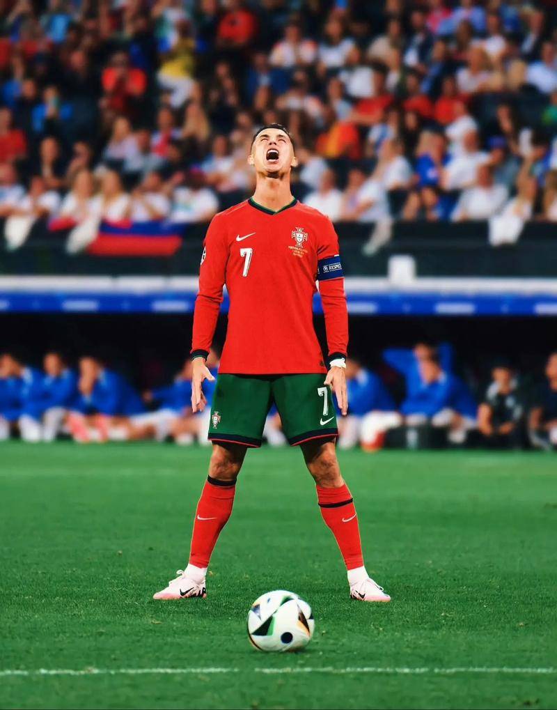 梅西开启“断联模式”：回老家过圣诞，为2026蓄力（梅西暂别喧嚣：回阿根廷过圣诞，蓄势备战2026）