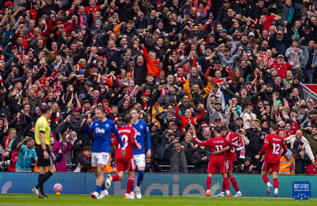 杜锋笑称球迷喊徐杰声音更大，广东男篮感谢武汉赛区