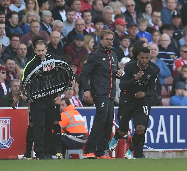 第17圈，诺里斯和勒克莱尔先后进站，出站后诺里斯卡在安东内利身后暂列第9。