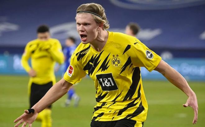 灾难发挥！弗拉门戈门将罗西底线救球险丢球+扑救脱手致丢球（梦游表现！弗拉门戈门将罗西底线回救险送礼+扑救脱手酿失球）