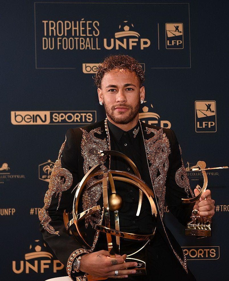 美记：快船与弗兰克谈续约还为时过早，但快船暂不会重大调整